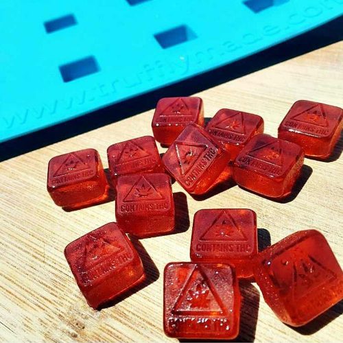 Mini rounded square with logo with candy