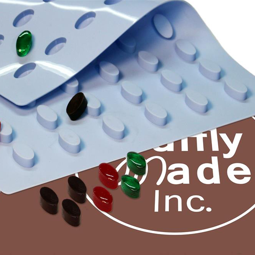 Oval 54 mold - Truffly Made Oval mold with candy