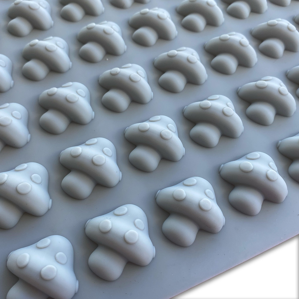 Shroom 80 mold - Truffly Made Shroom mold detail